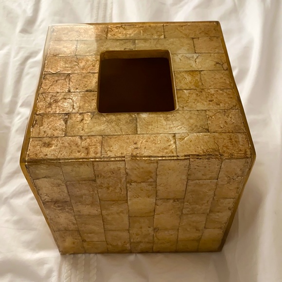 Morocco tissue dispenser holder neutral color - Picture 2 of 3